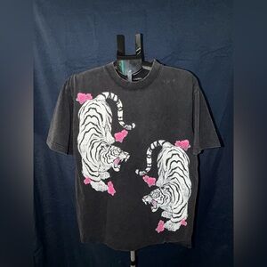 Ninth Hall Tiger Graphic T-Shirt – Medium – Black Pink Tigers Streetwear